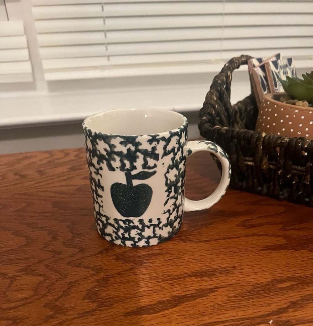 Gibson Housewares Spongeware Green Apple Coffee Mug Farmhouse